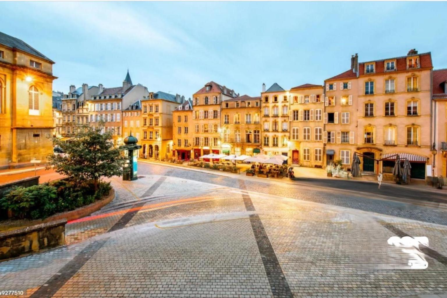 Le Cinq Lägenhet Metz Exteriör bild